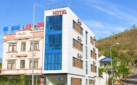 Gate Tuan Chau Hotel
